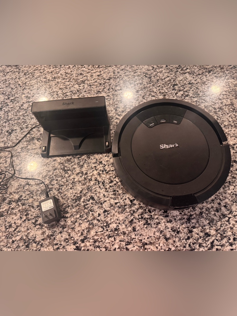 Shark Black Robot Vacuum Cleaner with Charging Dock